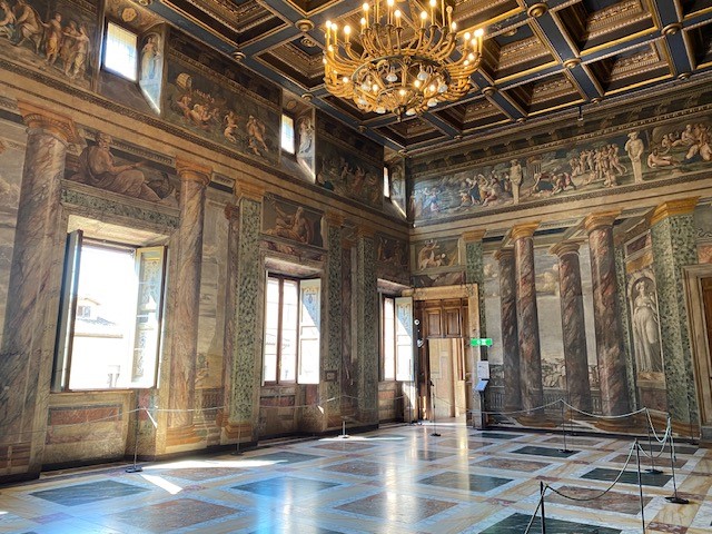 Hoe monopolist Chigi de wereldpolitiek domineerde